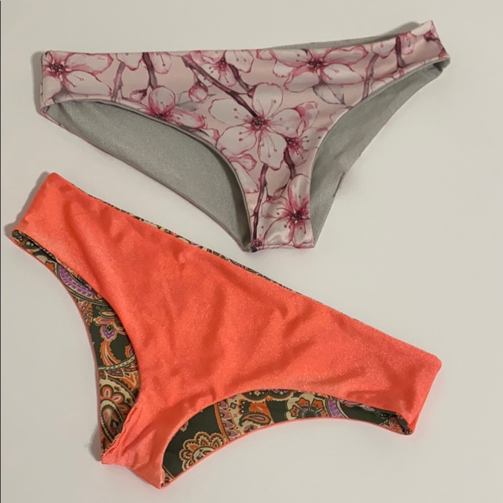 2 reversible bikini bottoms bundle
